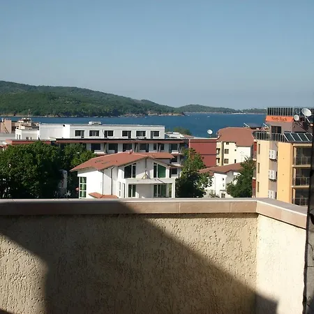 Хотел невен Приморско