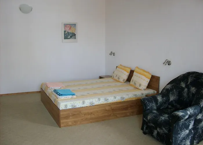 Neven 호텔 프리모르스코